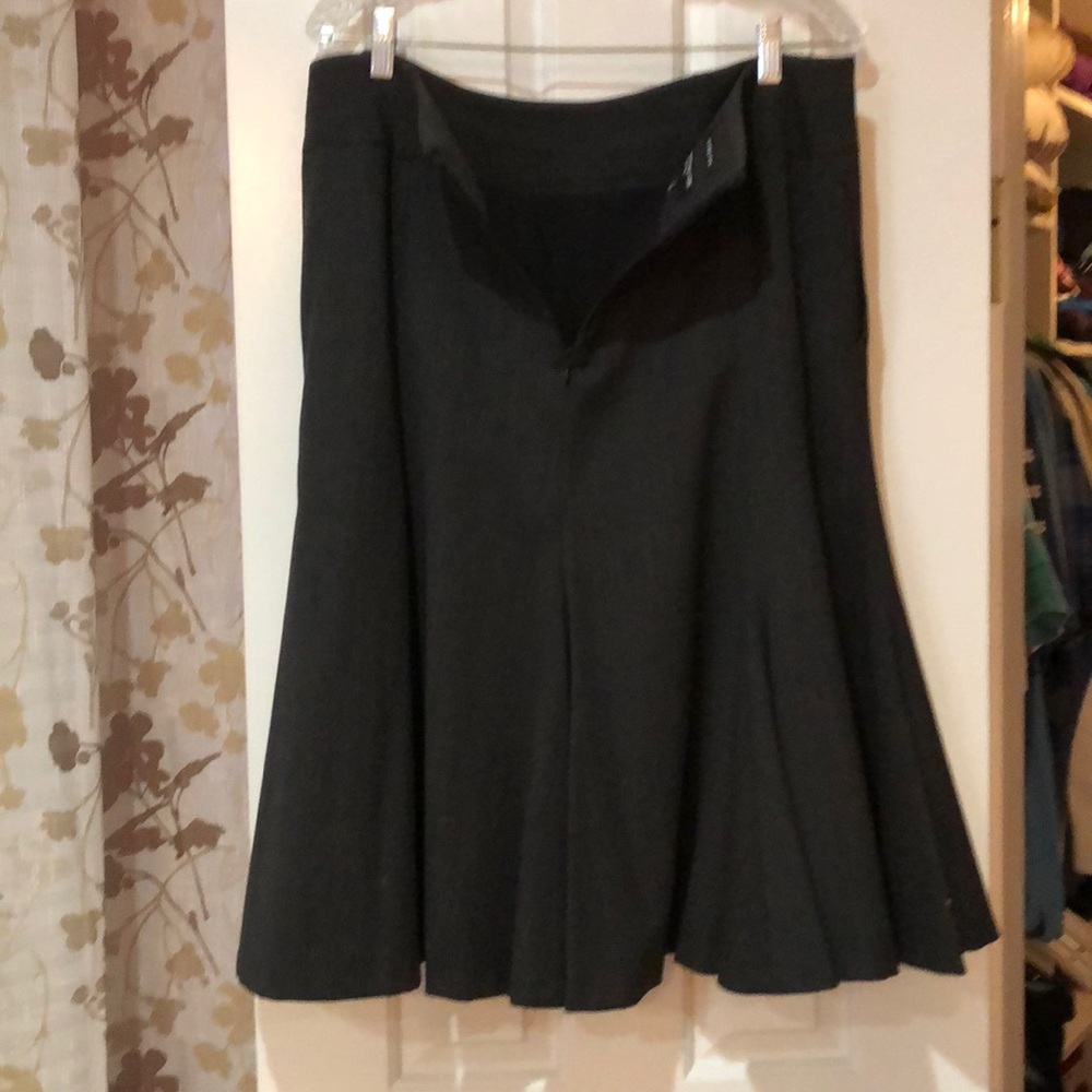 Wool/Polyester skirt - Picture 4 of 6